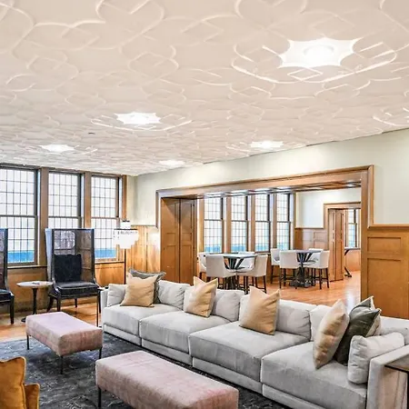 Heart Of Dt On Playhouse Square With Heated Pool- 210 Apartment Cleveland Exterior photo
