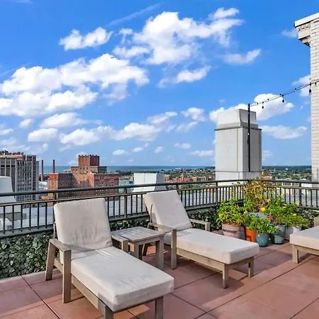 Heart Of Dt On Playhouse Square With Heated Pool- 210 Apartment Cleveland Exterior photo
