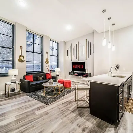 Heart Of Dt On Playhouse Square With Heated Pool- 210 Apartment Cleveland Exterior photo